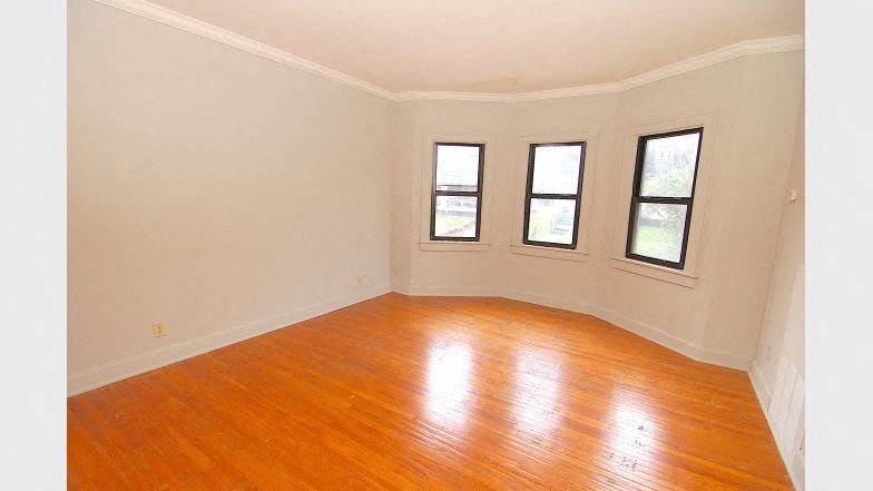 Gallery Photo 6